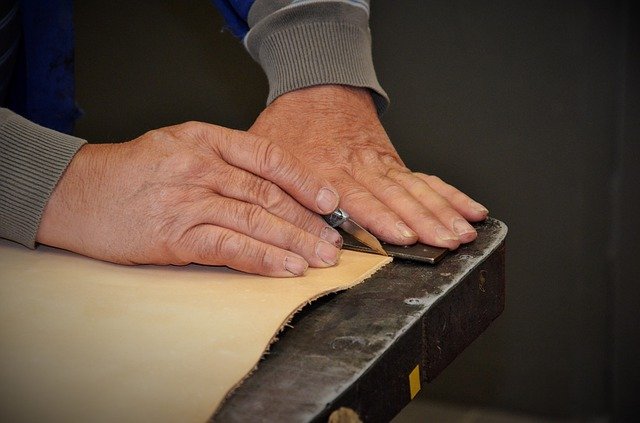 L'artisanat et le travail du cuir. – LILIGRE